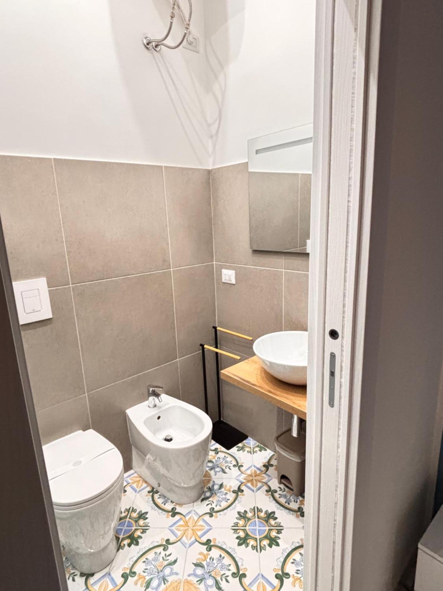 La Maison Di Partenope Napoli Esterno foto