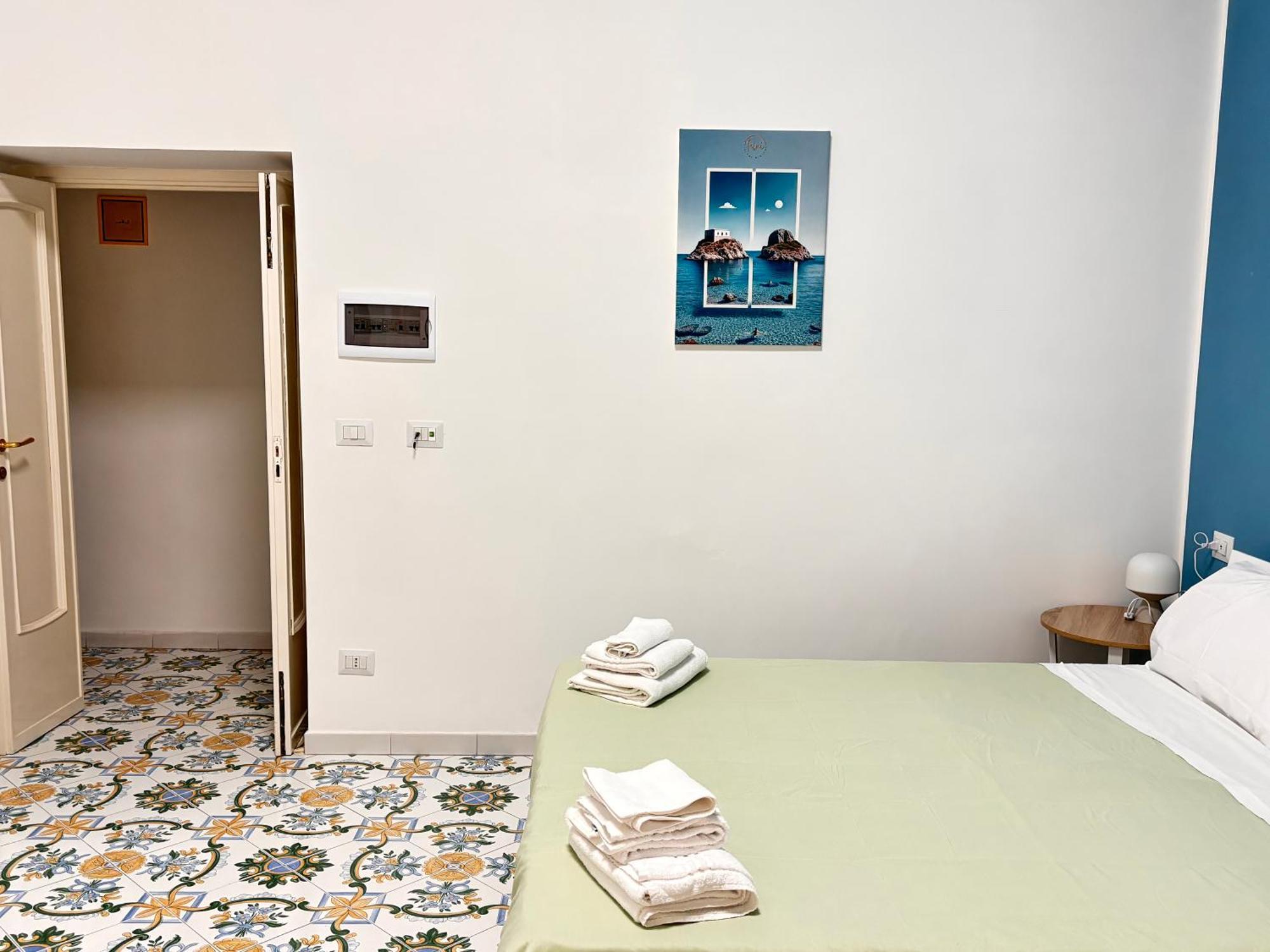 La Maison Di Partenope Napoli Esterno foto