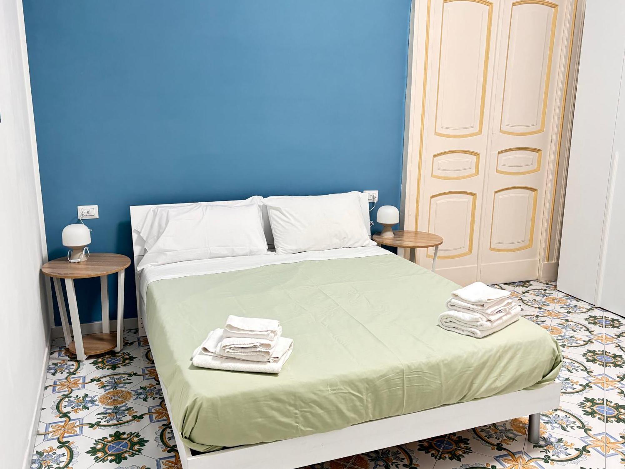 La Maison Di Partenope Napoli Esterno foto