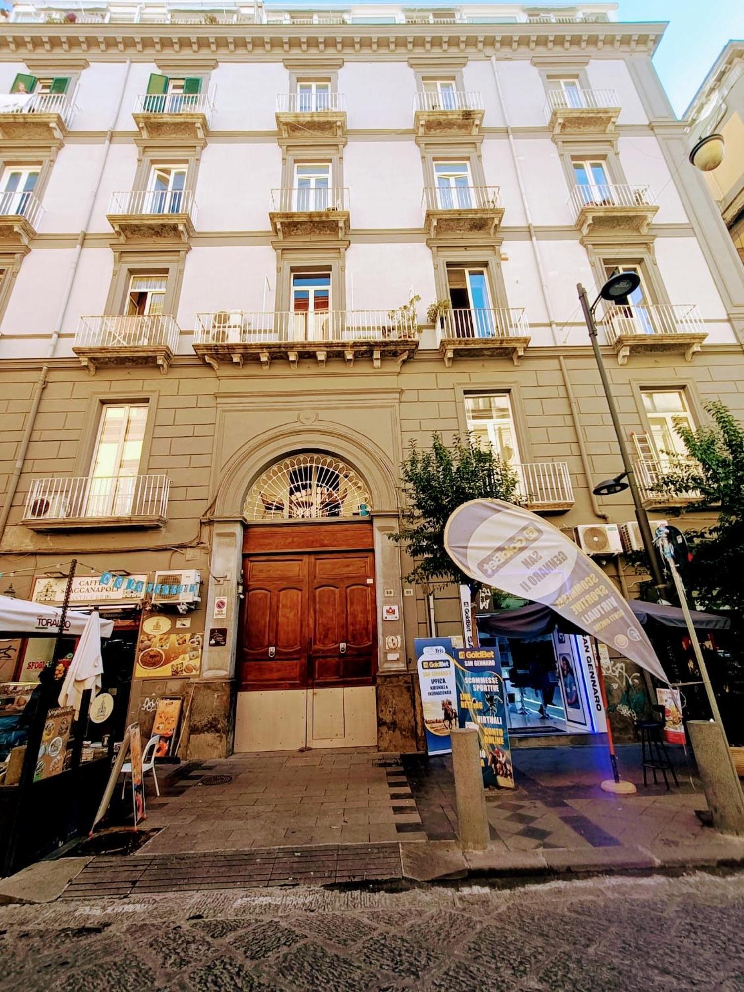 La Maison Di Partenope Napoli Esterno foto