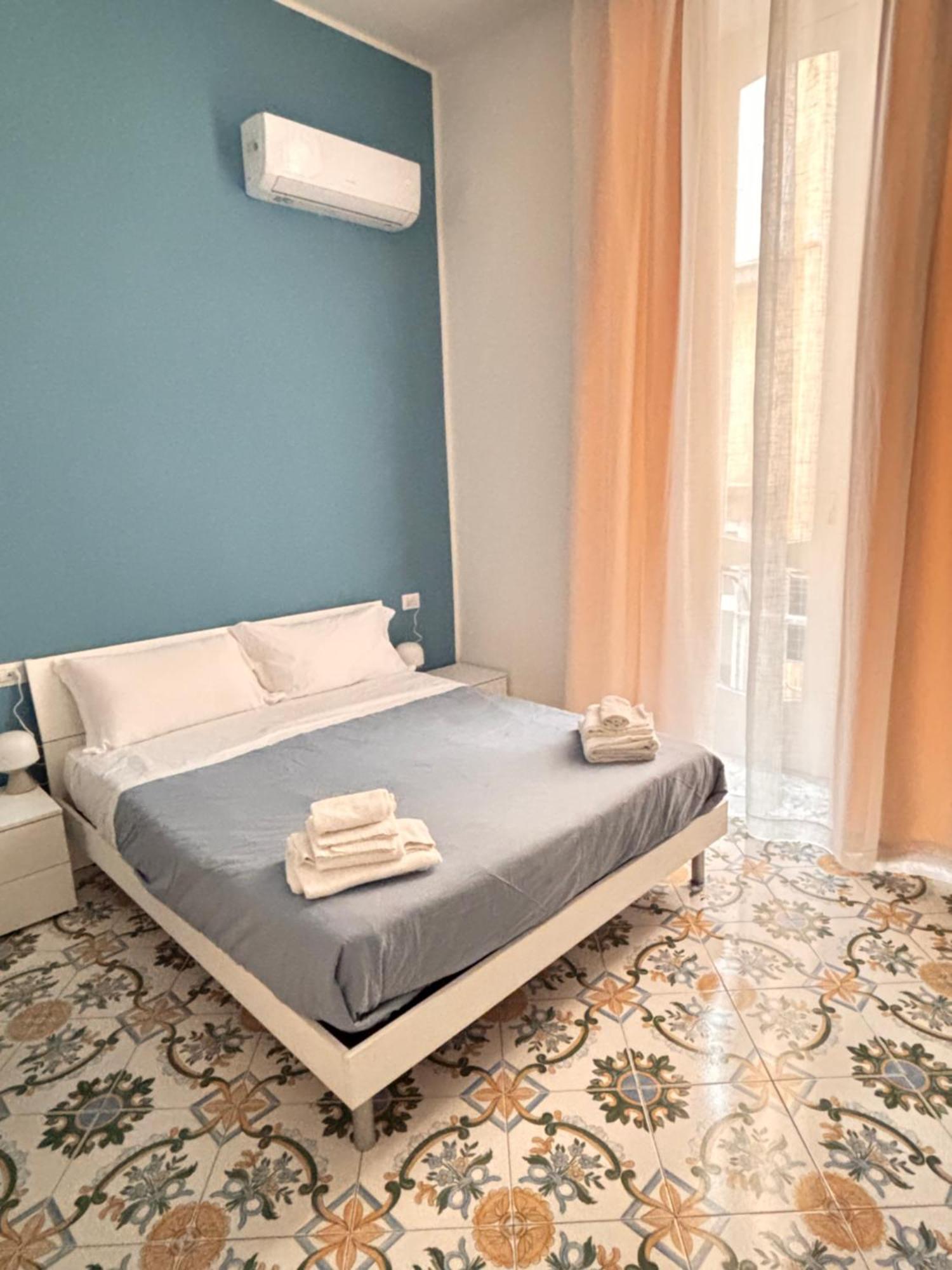 La Maison Di Partenope Napoli Esterno foto